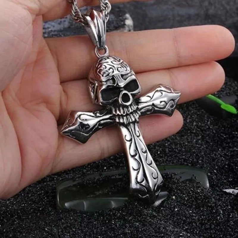 Retro Punk Skull Alloy Iron Halloween Men’S Pendant Necklace