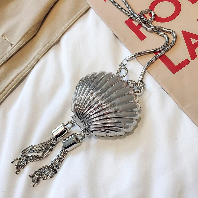 Mini Shell bag 2021 Fashion New High quality Alloy Women's Designer Handbag Tassel Chain Shoulder Messenger Bag
