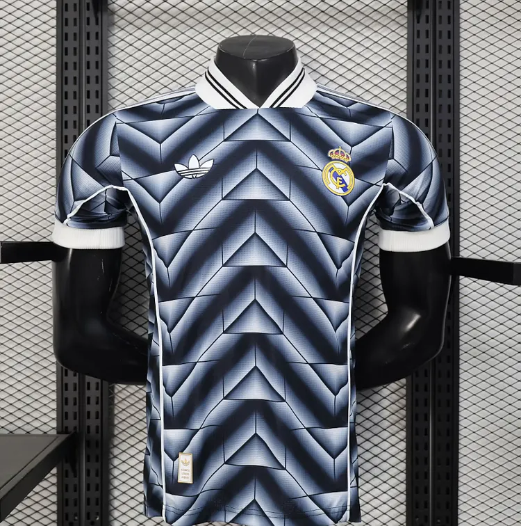 Real Madrid Retro-Style Jersey for 2025-26 Season - Player Version