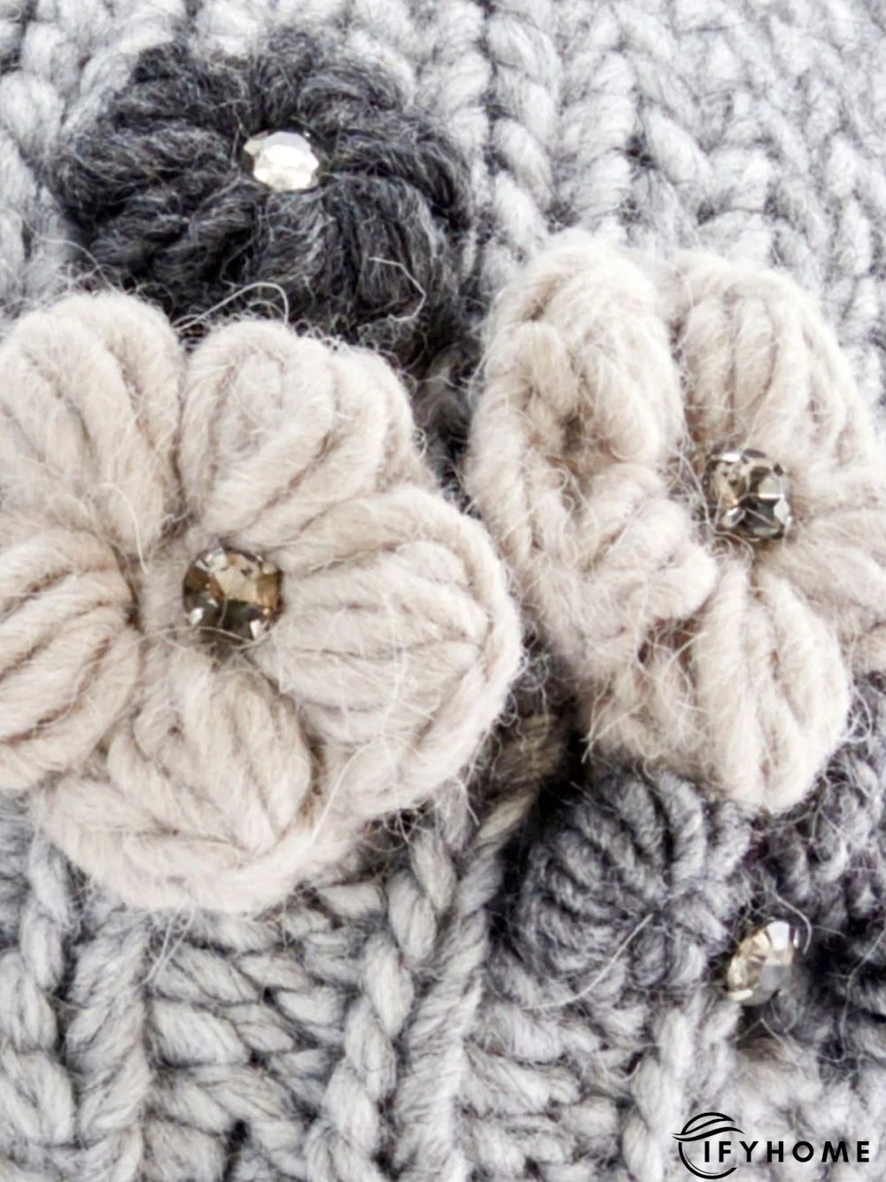 Grey Appliqu&eacute;d Knit Hat | IFYHOME