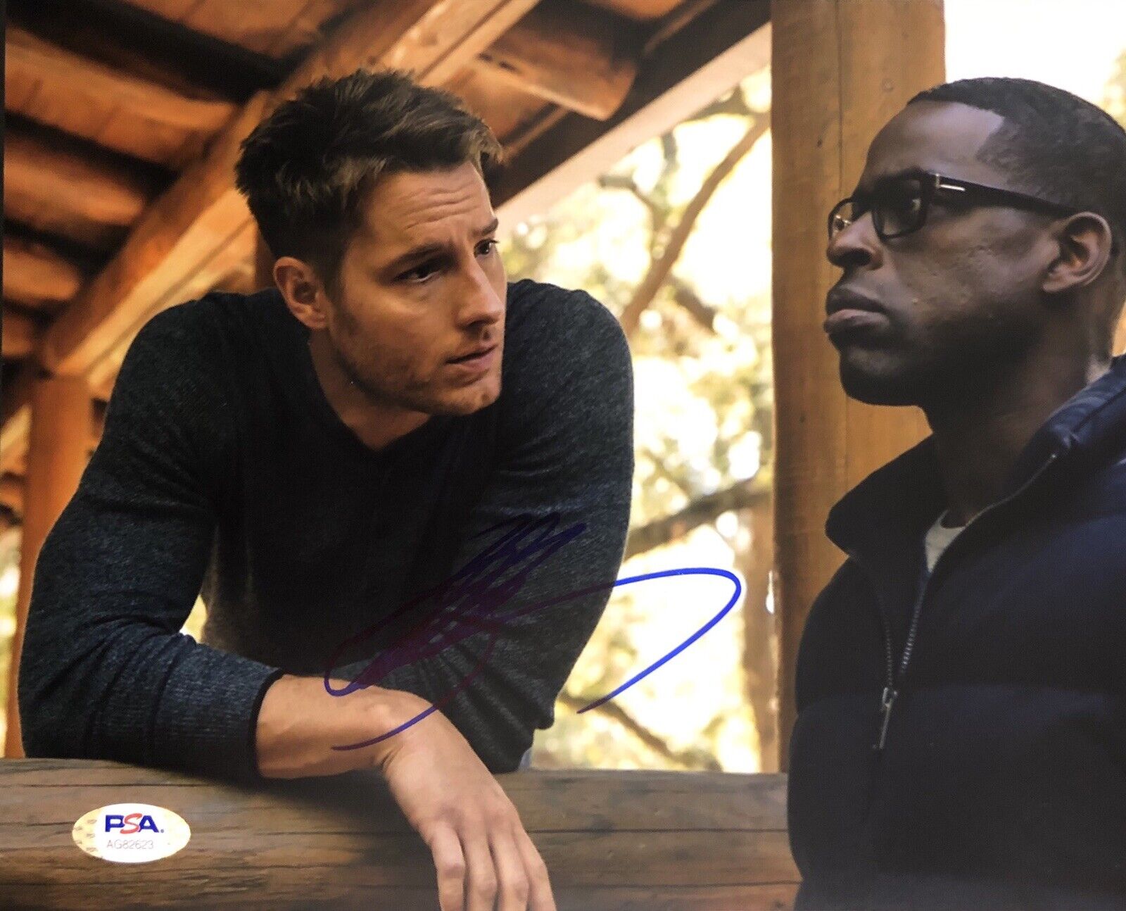 Justin Hartley Signed Autographed 8x10 Photo Poster painting This Is Us Smallville Psa/Dna