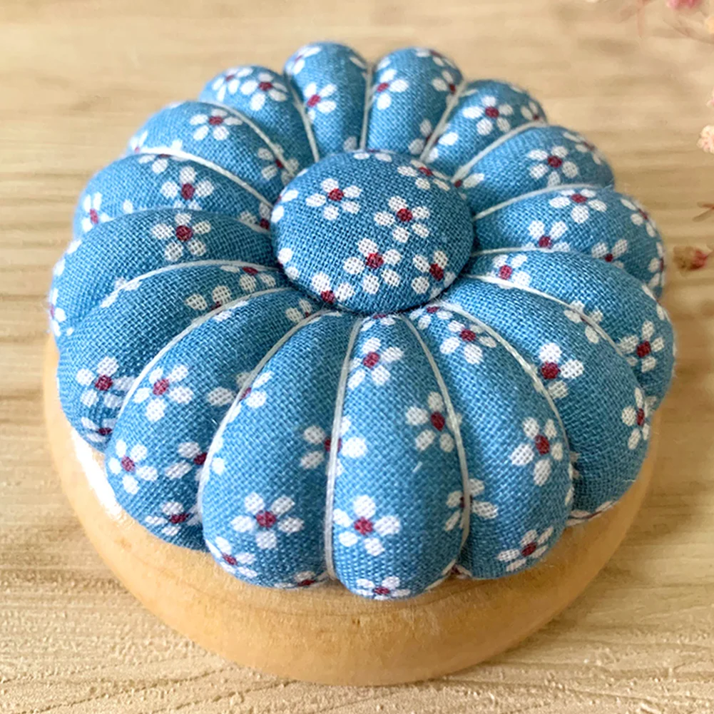 Pumpkin Shaped Magnetic Needle Pin Cushion Holder DIY Craft(Random Pattern)