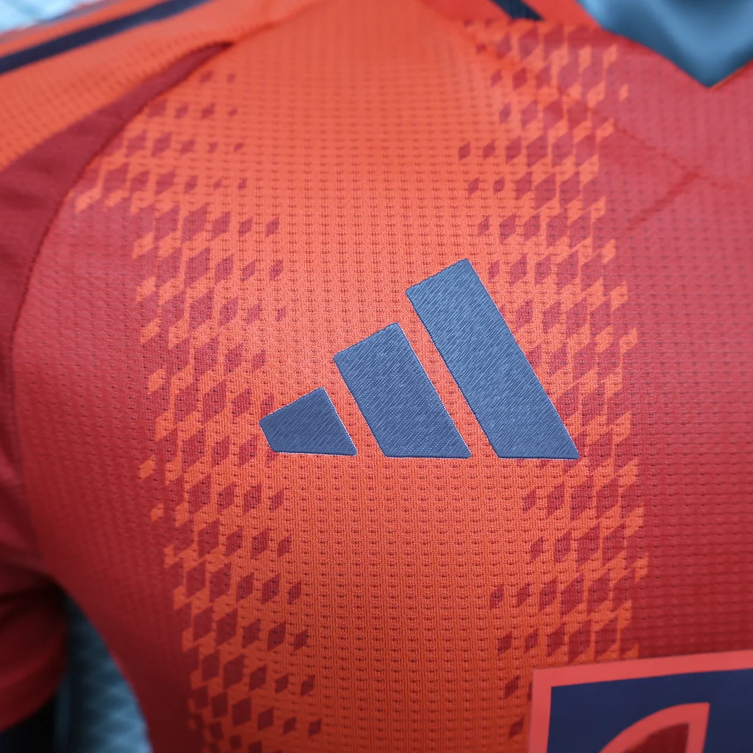 24/25 Bayern Munich Home Player Version Men Football T-Shirt Thai Quality