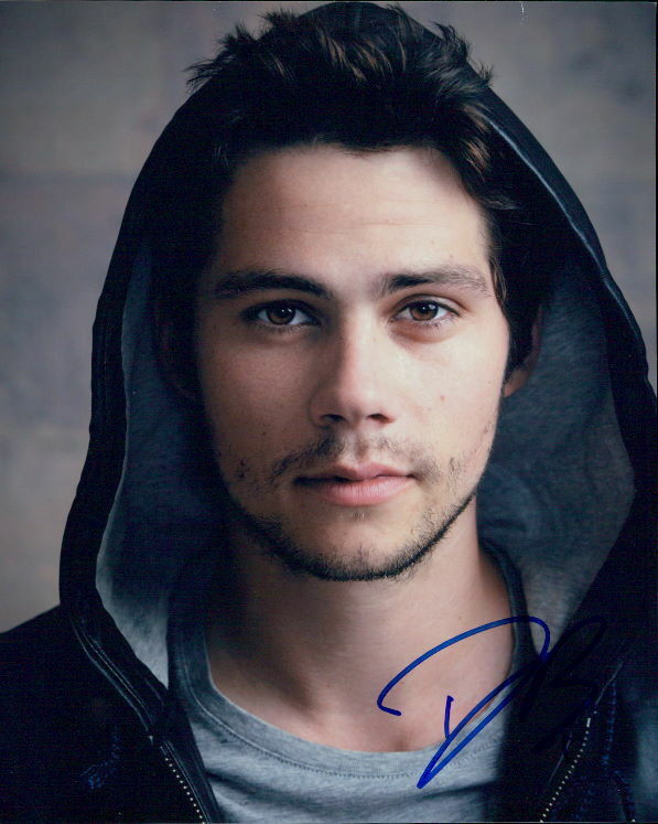 Dylan O'Brien (Teen Wolf) in-person signed 8x10 Photo Poster painting COA