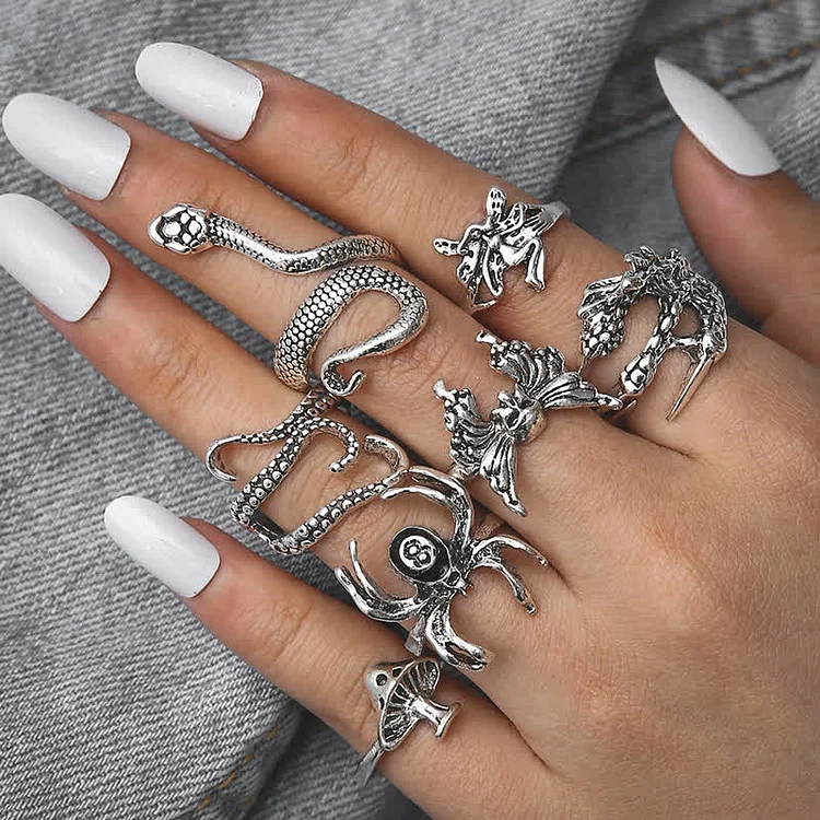 7 Pack Gothic Skull Animals Pattern Design Rings - Modakawa Modakawa