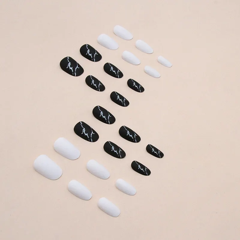 Churchf Churchf Frosted Marbled Nail Black And White Jump Color Pure Color Fake Nail Oval Round Head Wear Armor
