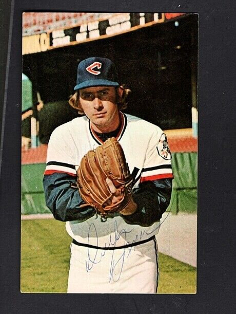 DICK BOSMAN-CLEVELAND INDIANS AUTOGRAPHED VINTAGE COLOR POSTCARD Photo Poster painting-