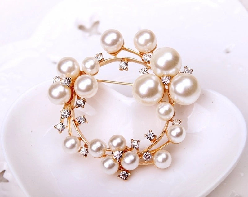 Glam Pin Geometric Alloy Inlay Artificial Pearls Rhinestones Women’S Brooches