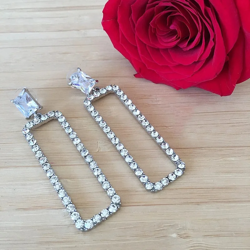 Huitan Modern Fashion Women's Big Earrings with Sparkling Cubic Zirconia Silver Color Temperament Dangle Earrings Trend Jewelry