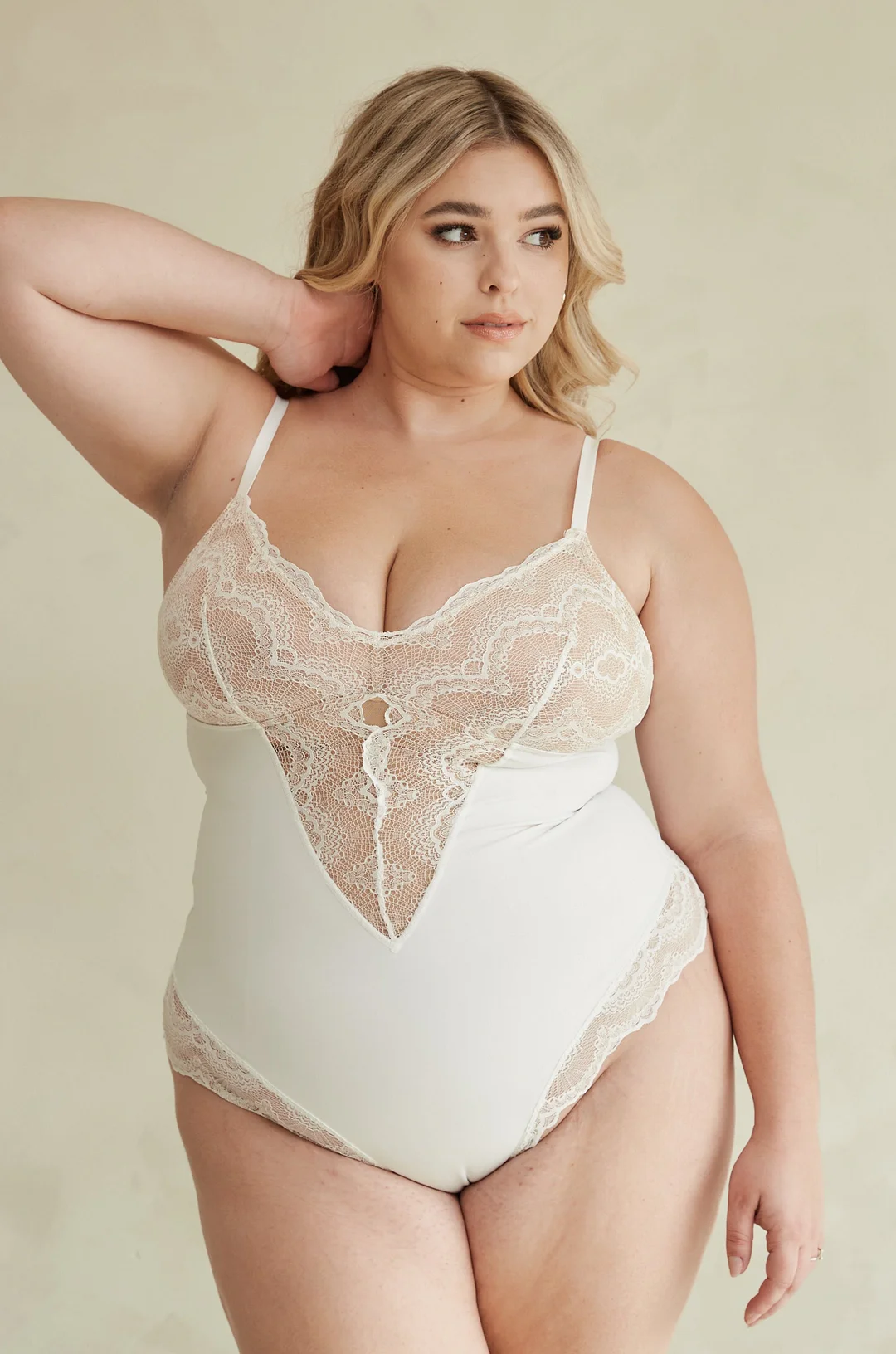 Sculpting Lace Shapewear Bodysuit