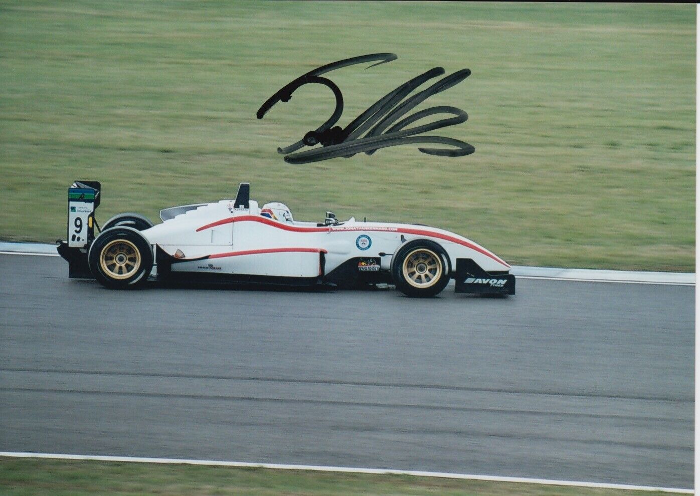 Jonathan Kennard Hand Signed 7x5 Photo Poster painting - F1 - Formula 1 Autograph.