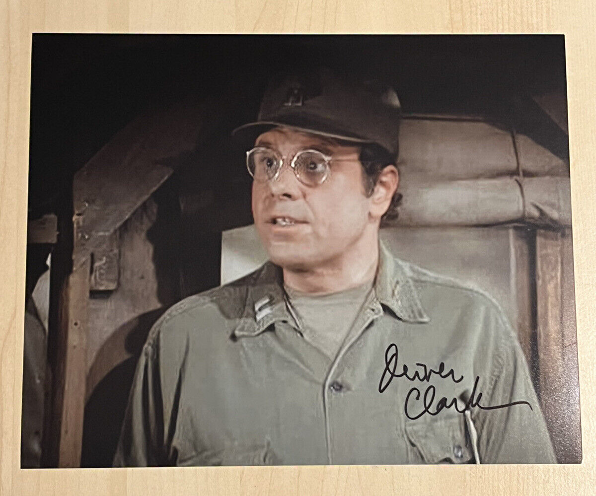 OLIVER CLARK HAND SIGNED 8x10 Photo Poster painting ACTOR AUTOGRAPHED MASH TV STAR VERY RARE COA