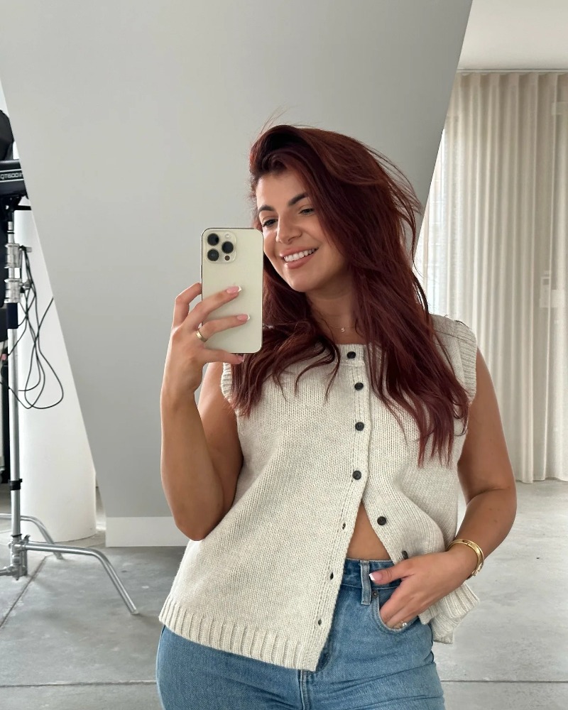 Ootddress Knitted Vests Top For Women Casual Single-Breasted Knitwear Cardigan Tank Sweater Female Solid Sleeveless 2025 Fashion