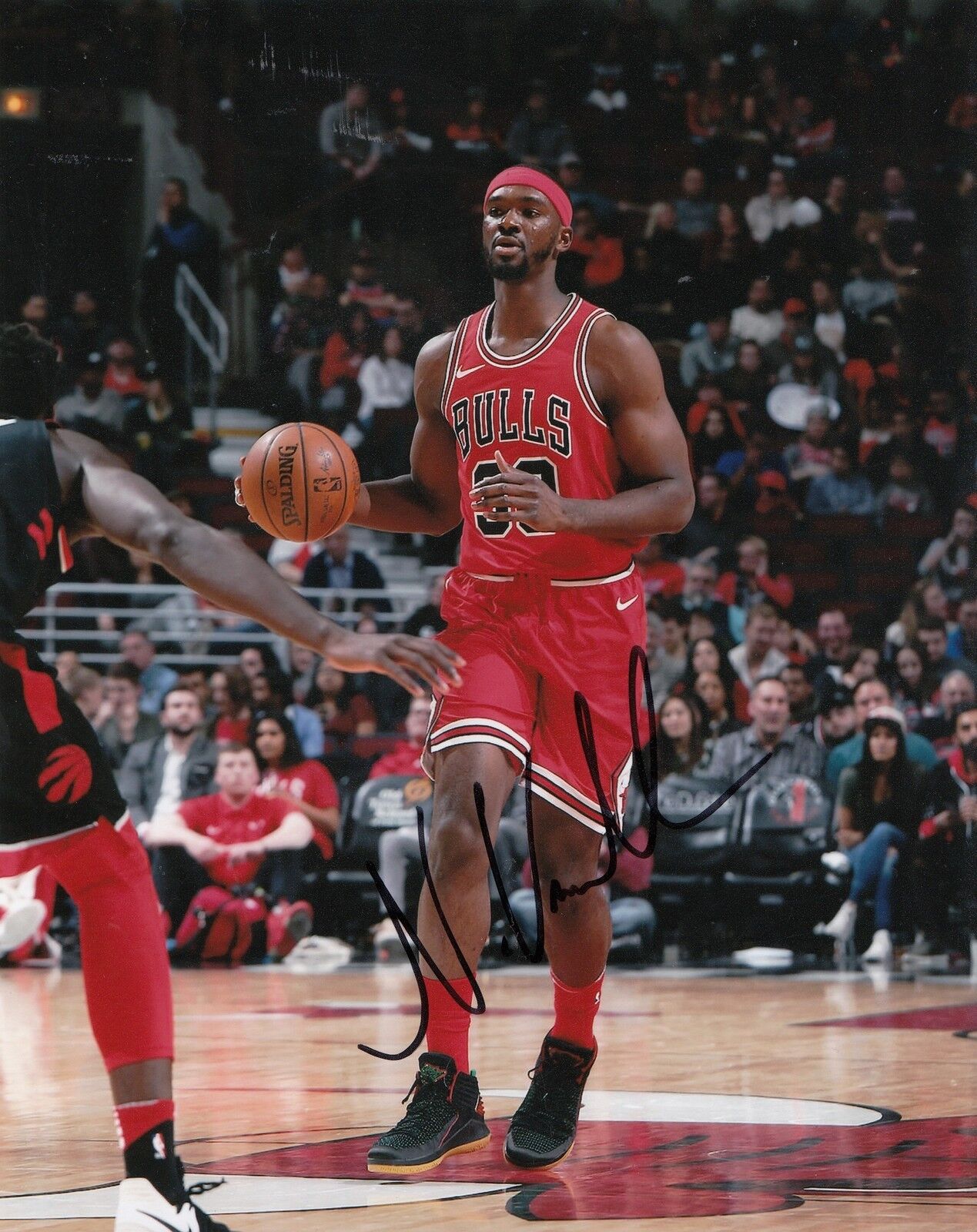 NOAH VONLEH signed (CHICAGO BULLS) autographed BASKETBALL 8X10 Photo Poster painting W/COA