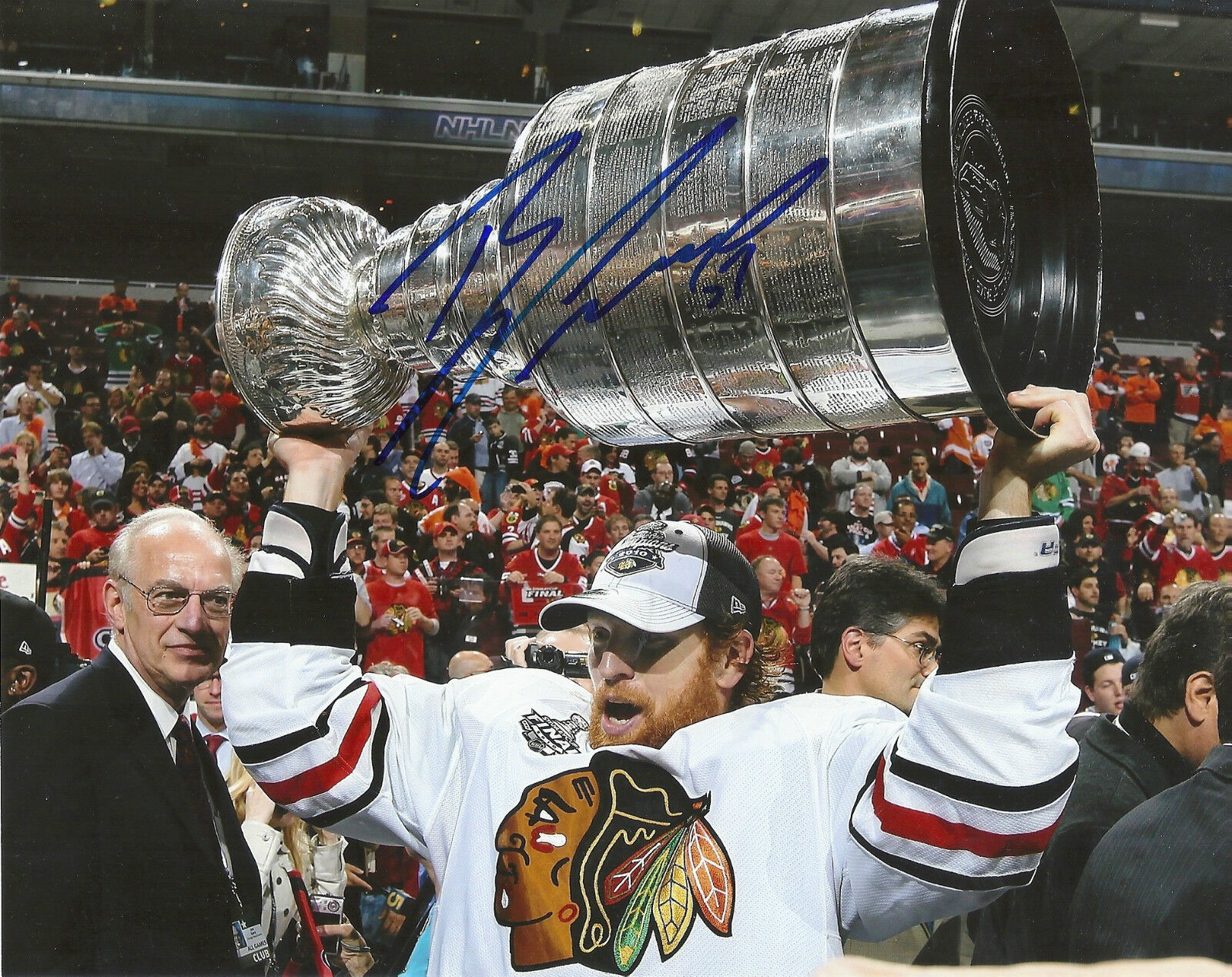 BRIAN CAMPBELL 'CHICAGO BLACKHAWKS' 2010 STANLEY CUP SIGNED 8X10 PICTURE *COA 1