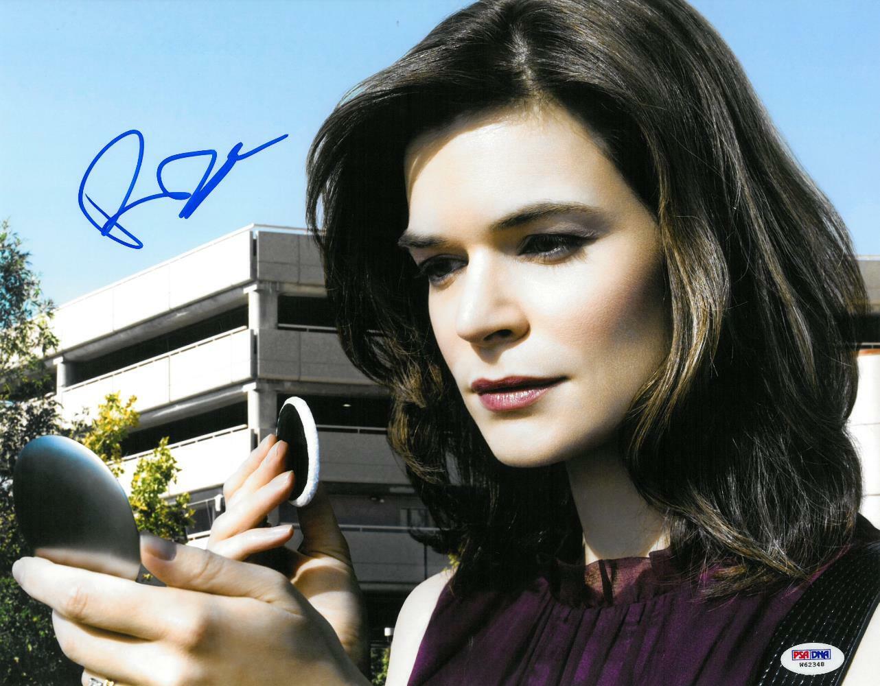 Betsy Brandt Signed Authentic Autographed 11x14 Photo Poster painting PSA/DNA #W62348