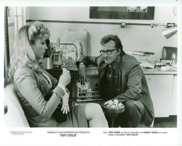 Teri Garr Randy Quaid Out Cold Original Press 8X10 Photo Poster painting