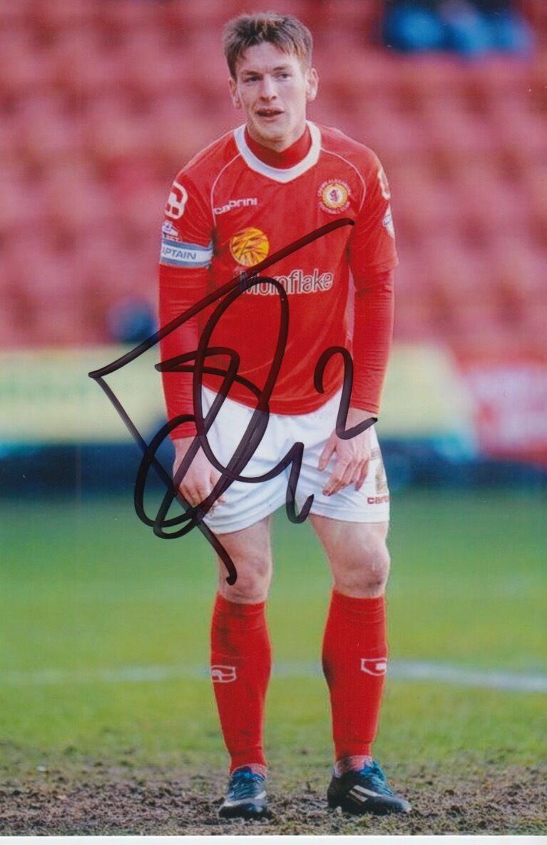 CREWE ALEXANDRA HAND SIGNED MATT TOOTLE 6X4 Photo Poster painting 1.