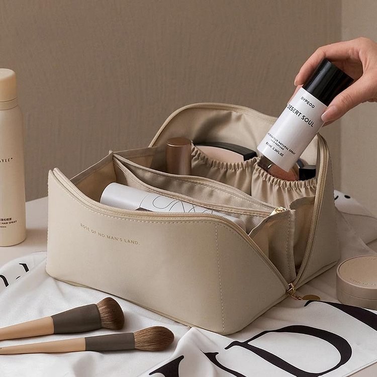 [Free Shipping & 45% OFF] Premium Leather Makeup Organizer Bag