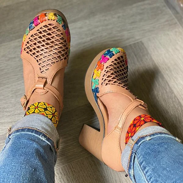 Women's Colored Closed Toe Mesh Sandals