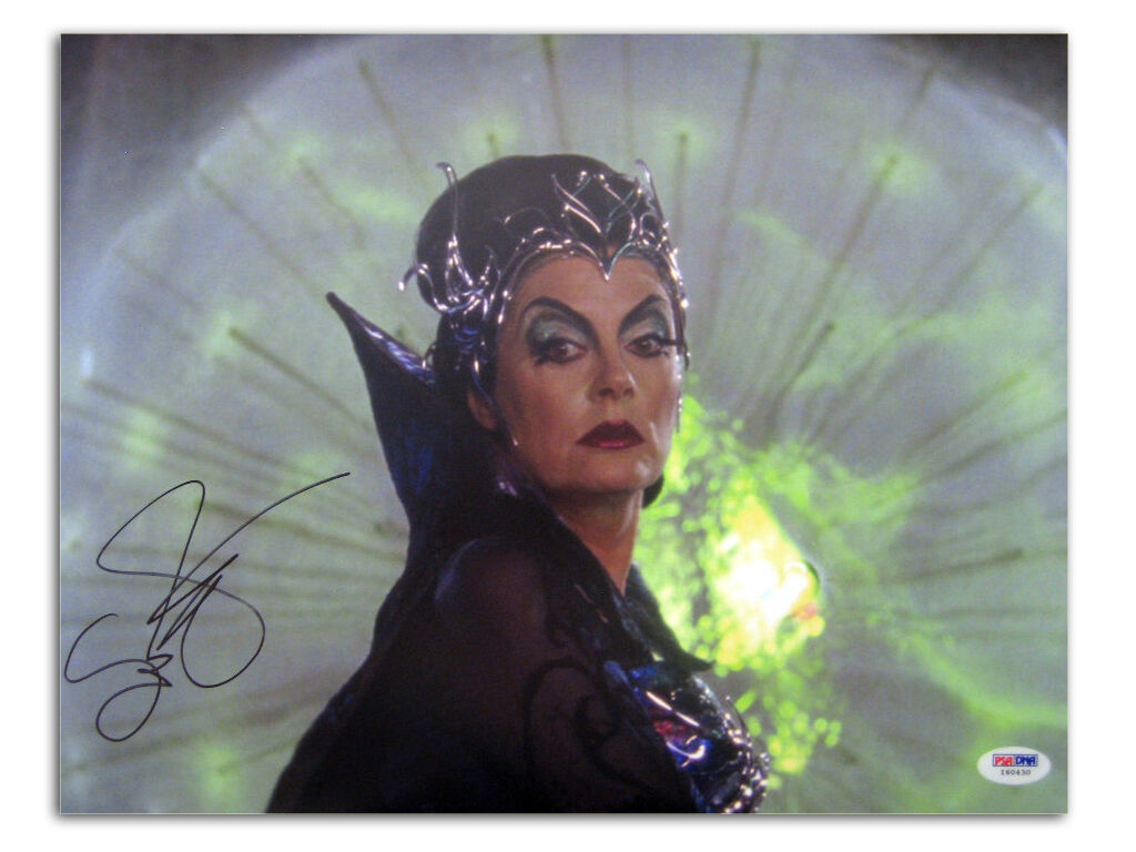 Susan Sarandon Signed Enchanted Authentic Autographed 11x14 Photo Poster painting (PSA/DNA)