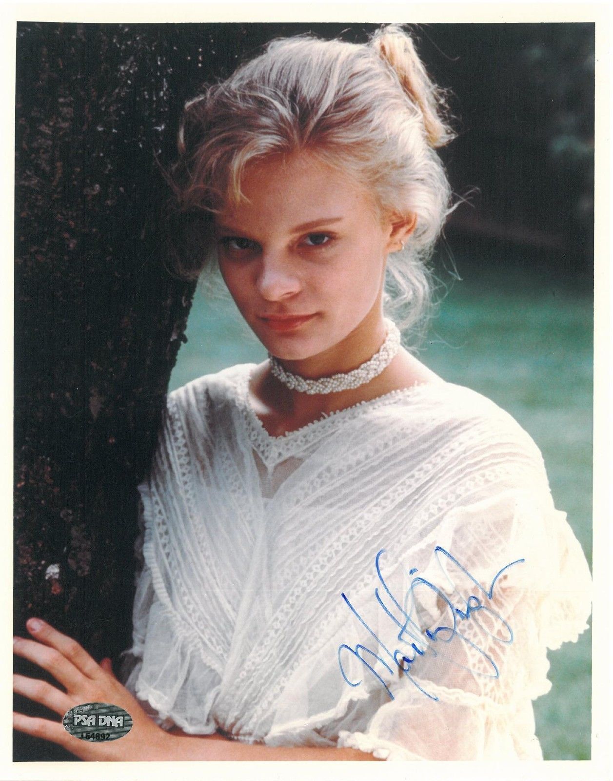 Martha Plimpton Signed Authentic Autographed 8x10 Photo Poster painting (PSA/DNA) #J64892