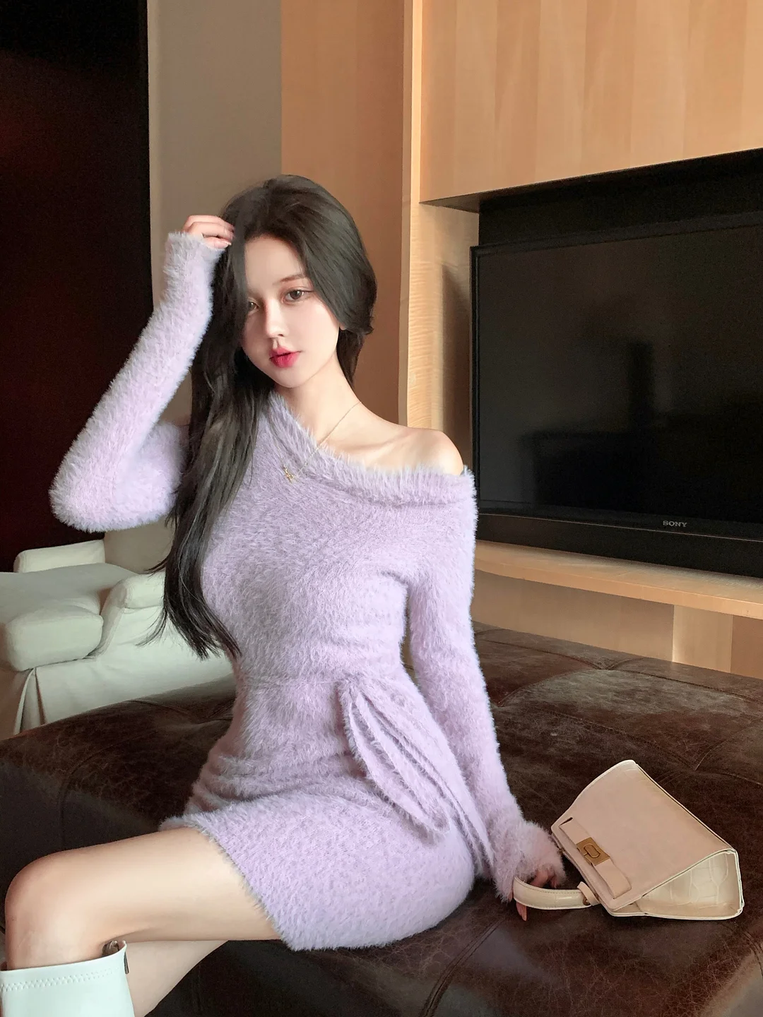  2022  French O Neck Dress Female Autumn and Winter Design Sense Strappy Hollow Sexy Waist Long Sleeve Outer Wear Bag Hip Dress