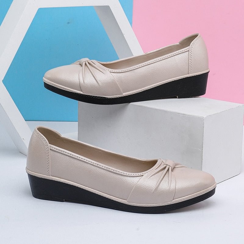 Woman Fashion Flat Shoes Platform Women Flat Shoes Sneakers Ladies Oxford Shoes Comfortable Mother Single Shoes Chaussures femme