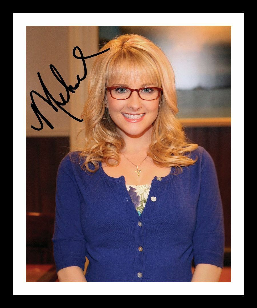 Melissa Rauch Autograph Signed & Framed Photo Poster painting