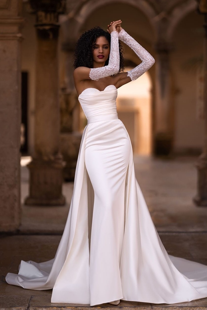 Lisliy White Sleeveless Strapless V-Neck Mermaid Prom Dress With Long Gloves