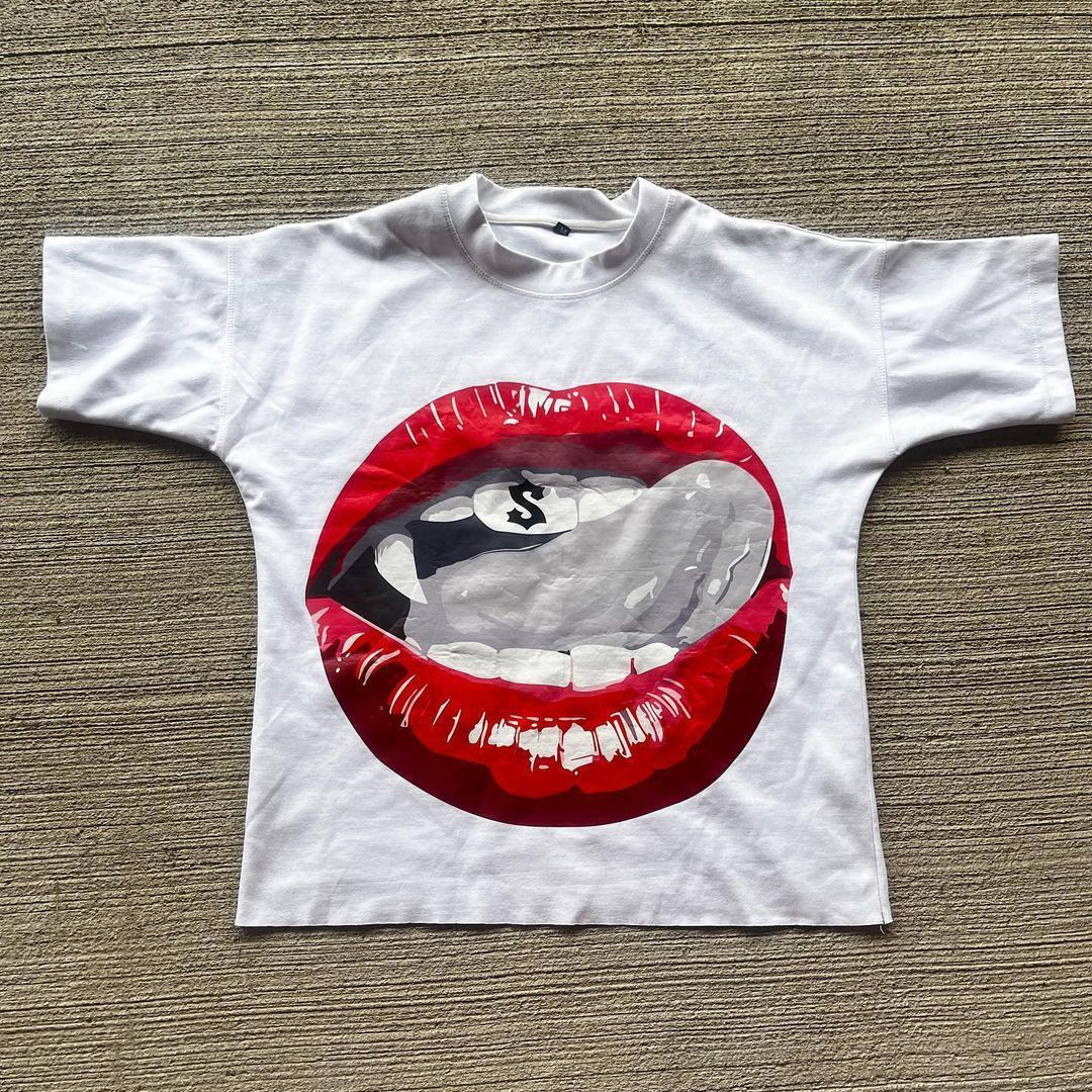 Sopula Unisex Lip & Letter Graphic Cotton T-Shirt - SOPULA