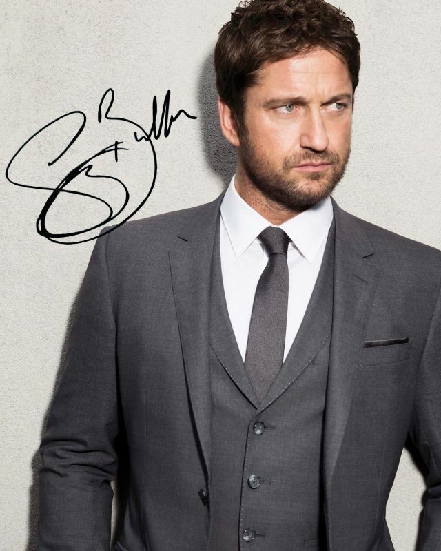 Gerard Butler Autograph Signed Photo Poster painting Print