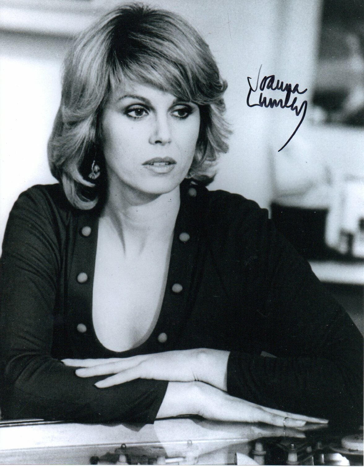 Joanna Lumley Ab Fab Avengers Dracula Signed 10x8 inches Genuine Autograph Photo Poster painting