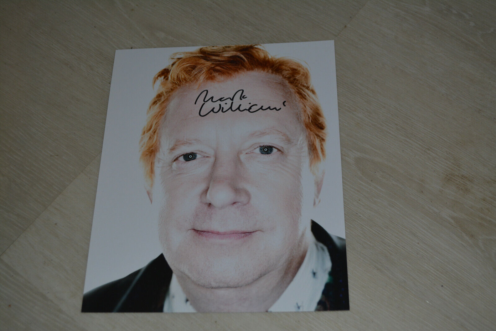 MARK WILLIAMS signed autograph In Person 8x10 (20x25 cm) HARRY POTTER