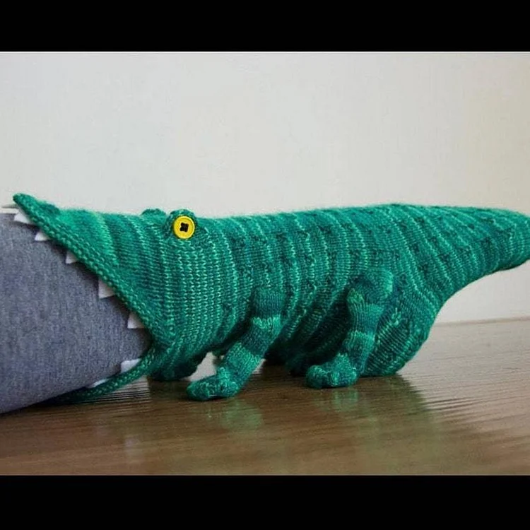 Knit Crocodile Socks 