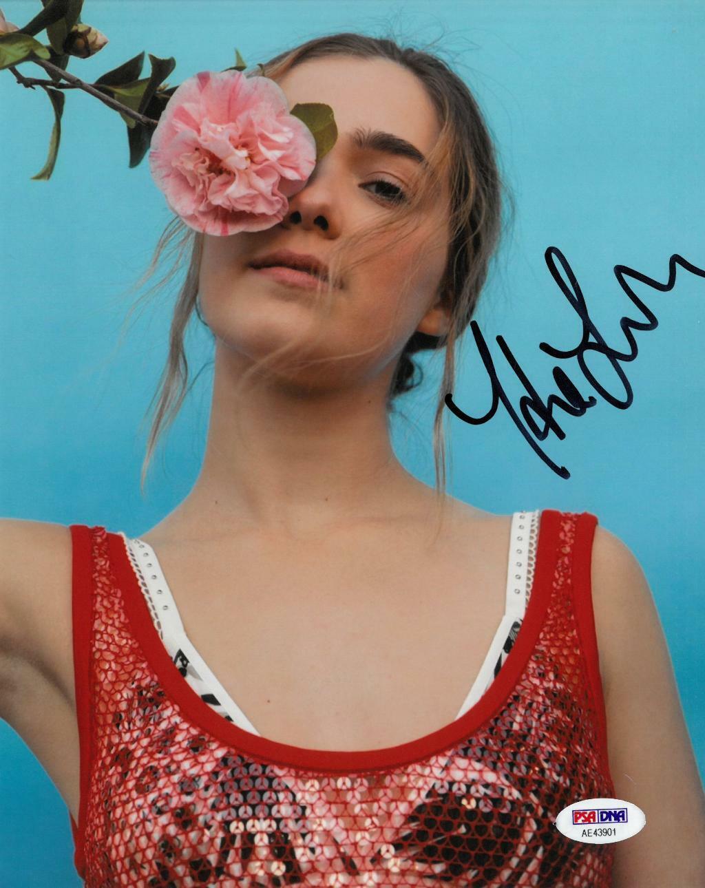 Haley Lu Richardson Signed Authentic Autographed 8x10 Photo Poster painting PSA/DNA #AE43901