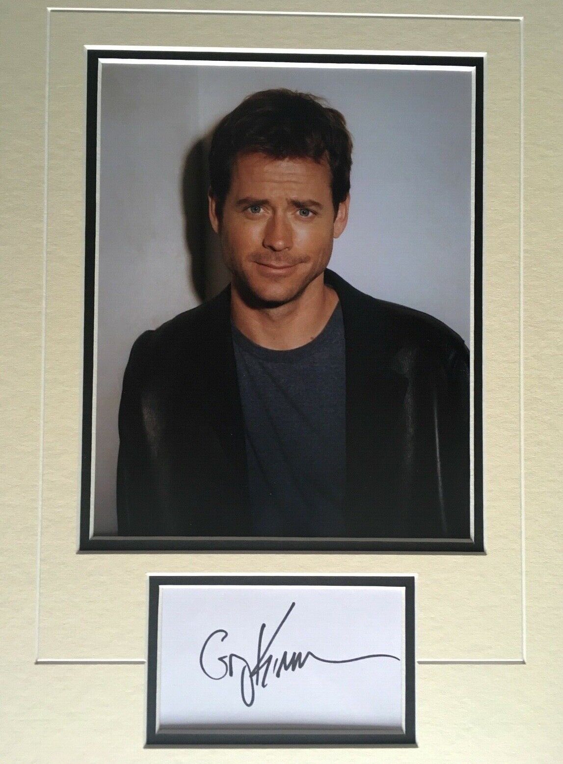 GREG KINNEAR - POPULAR AMERICAN ACTOR - STUNNING SIGNED Photo Poster painting DISPLAY