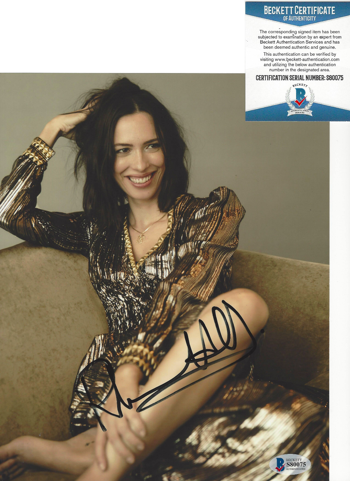 REBECCA HALL SIGNED AUTHENTIC THE TOWN 8X10 Photo Poster painting SEXY ACTRESS BECKETT BAS COA