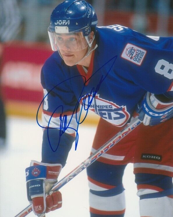 VINTAGE TEEMU SELANNE SIGNED WINNIPEG JETS 8x10 Photo Poster painting #1 Autograph