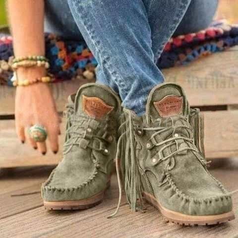 Fashion Lace Up Tassel Boots