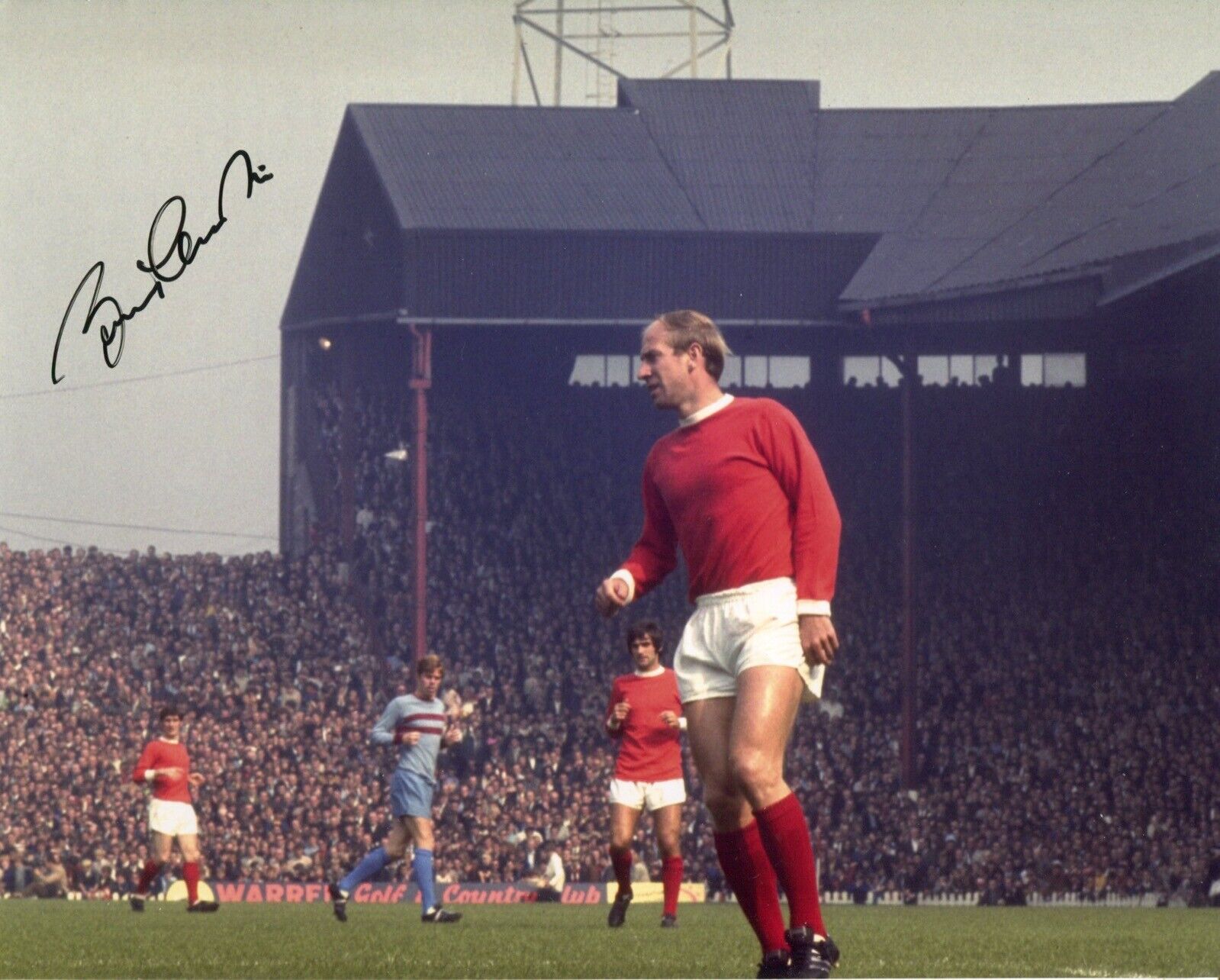 Manchester United v West Ham Photo Poster painting signed by Bobby Charlton - UACC DEALER