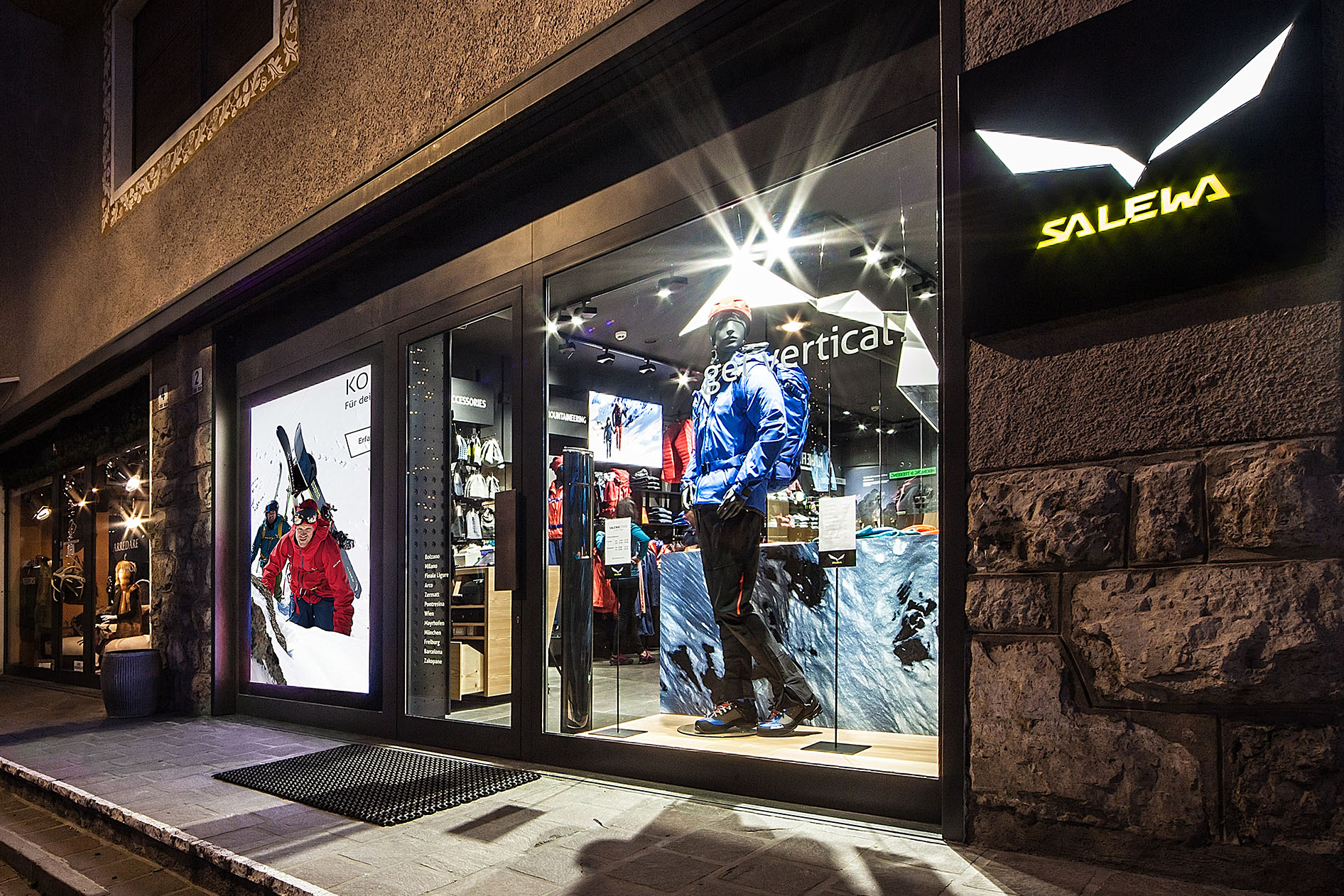 SALEWA STORES INTERNATIONAL