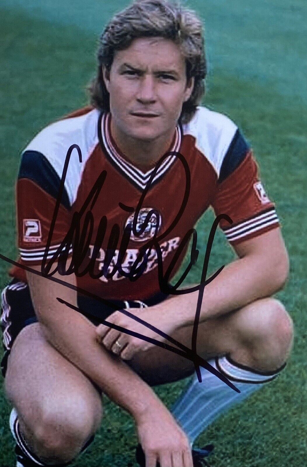 Kevin Bond Genuine Hand Signed Southampton 6X4 Photo Poster painting