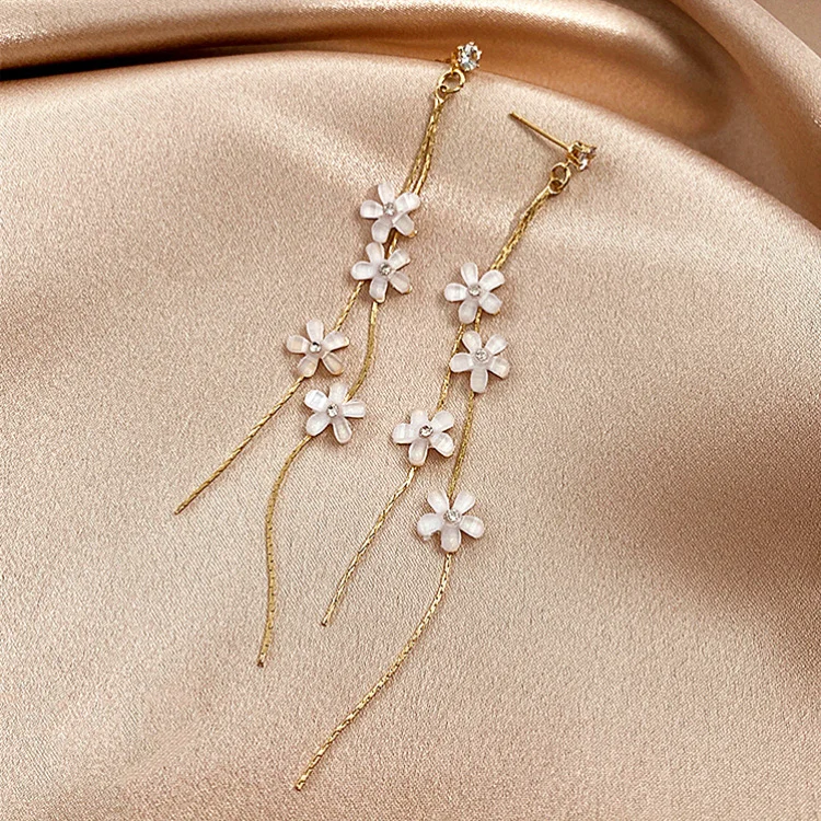 White Flower Tassel Earrings