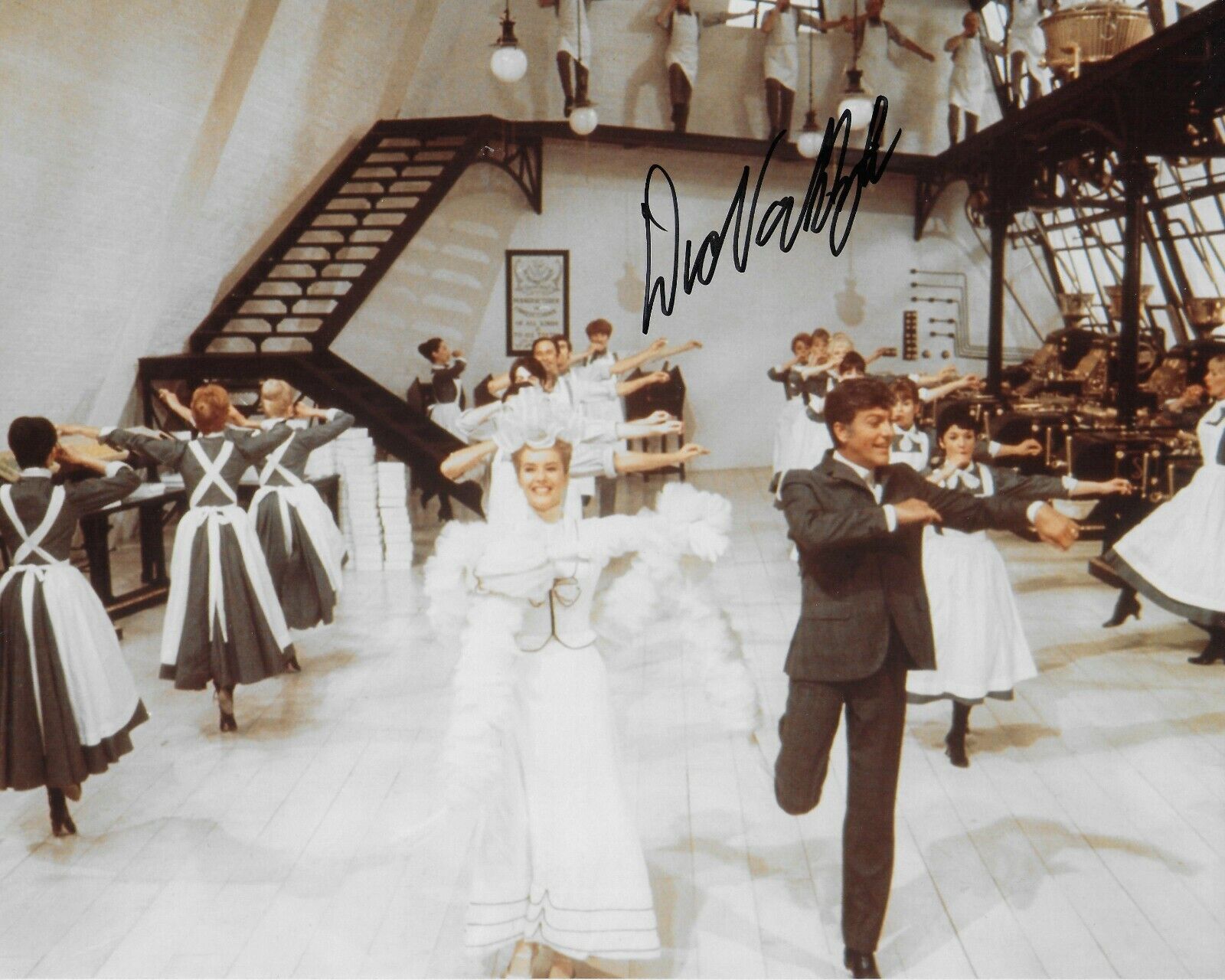 Dick Van Dyke Chitty Chitty Bang Bang Signed 8x10 Photo Poster painting