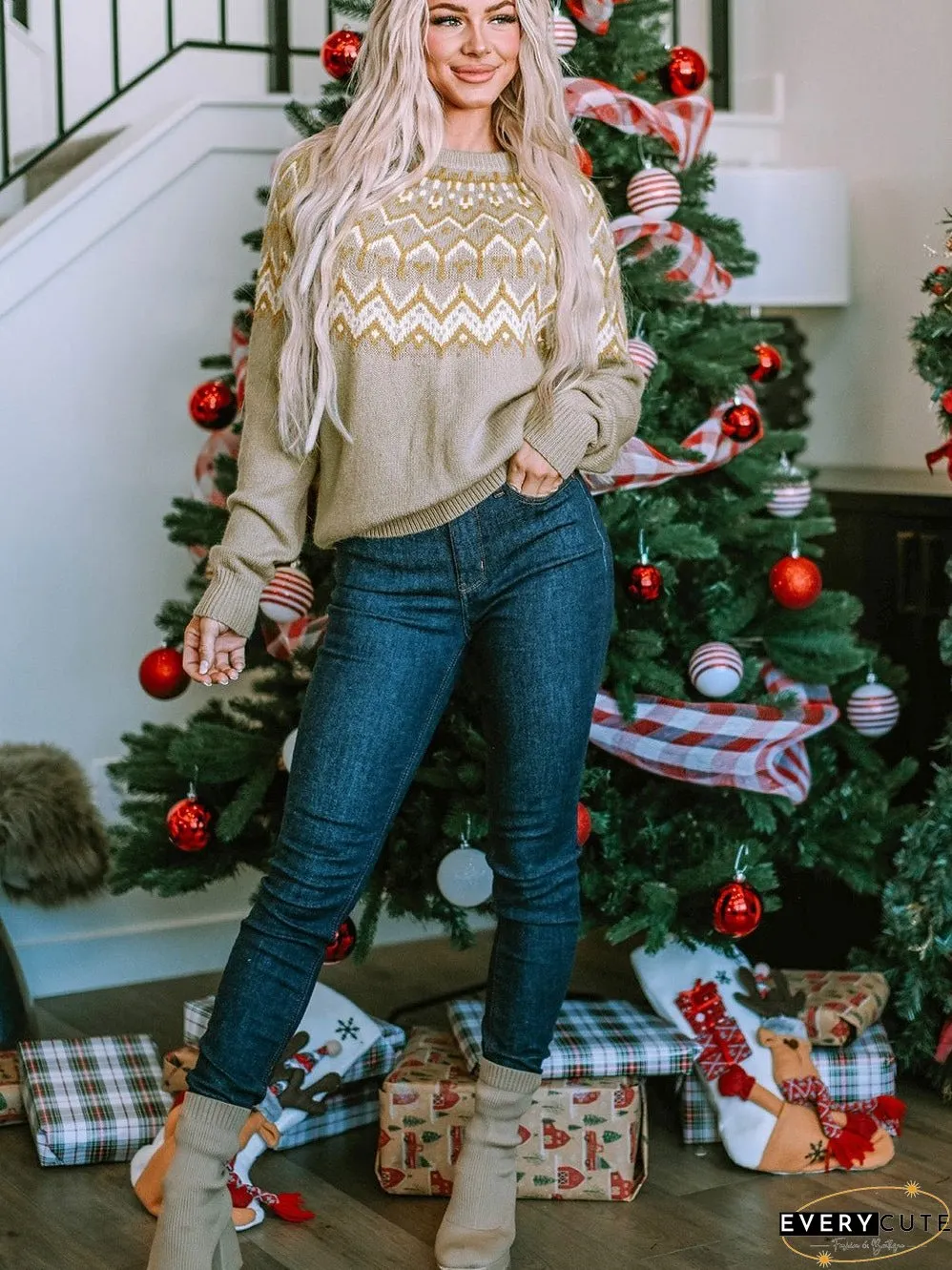 Cozy Gray Geometric Knit Round Neck Sweater