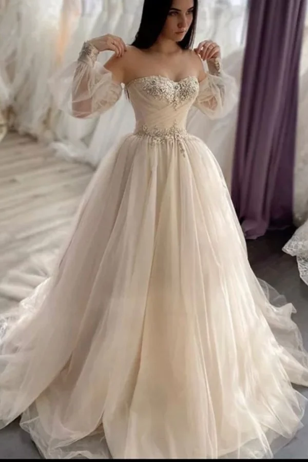 Sweetheart Long Sleeve Backless Appliques Lace Wedding Dress With Crystal Tulle A-Line