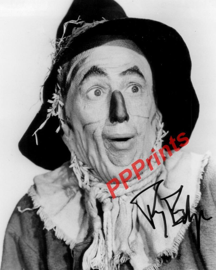 RAY BOLGER Scarecrow The Wizard of Oz SIGNED AUTOGRAPHED 10X8 REPRO Photo Poster painting PRINT