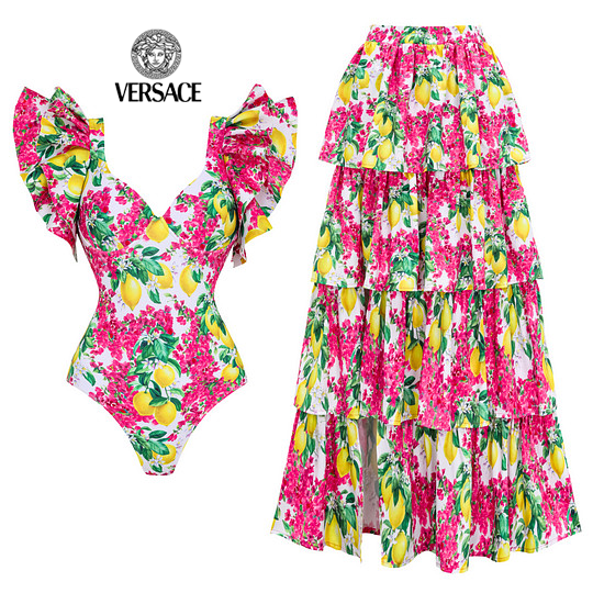 Bañadores y faldas de una pieza estampados