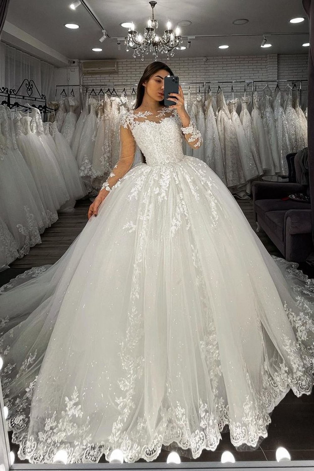 Chic Long Sleeves Ball Gown Sheer Tulle Wedding Dress With Appliques | Ballbellas Ballbellas
